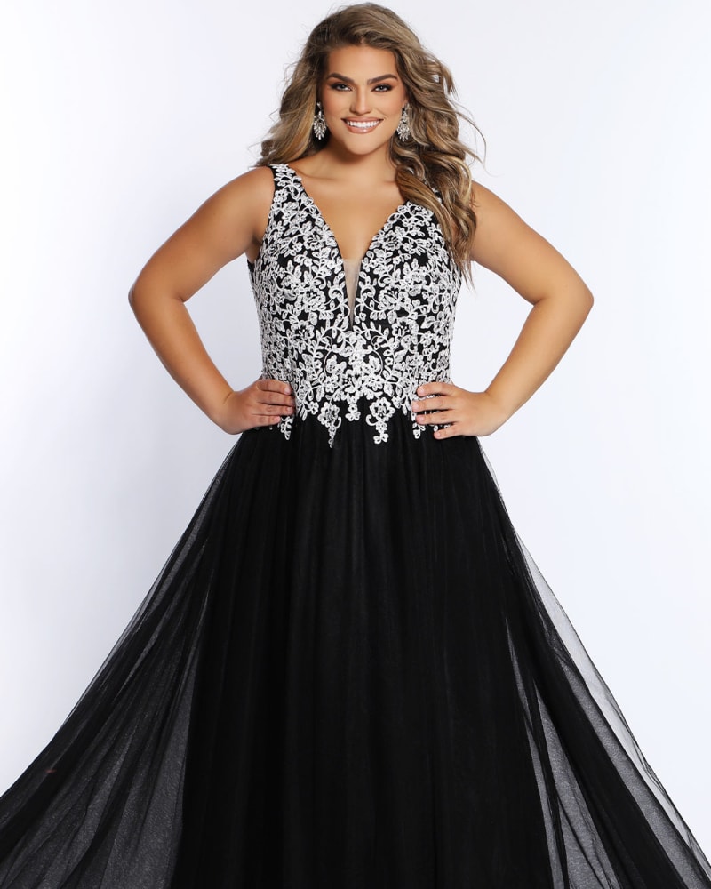 Front of a model wearing a size 30 Fairy Tale Formal Dress in Black by Sydney's Closet. | dia_product_style_image_id:285924